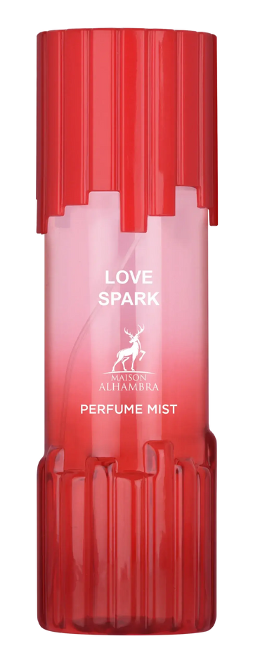 Rood geribd plastic parfum body mist met een roze verlooplabel love spark en een hertenlogo