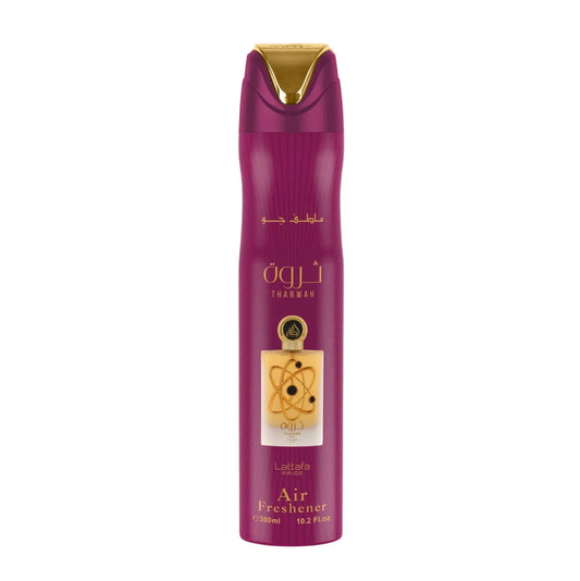 Paarse aerosolaire luchtverfrisser can met gouden accenten en atoomlabel van luchtverfrisser tharwah gold