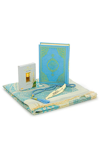 Luxe blauwe cadeauset met een engels/arabische koran en parfum - Islamboekhandel.nl