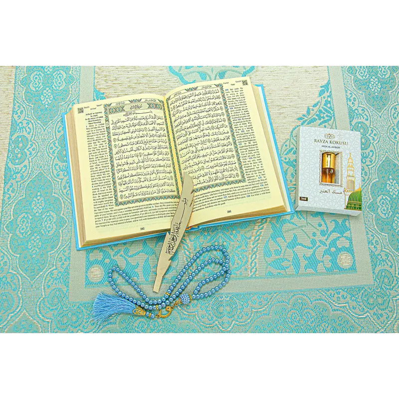 Luxe blauwe cadeauset met een engels/arabische koran