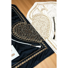 Luxe gebedsmat set voor koppels met zwart-witte fluwelen mats en gouden hartmotief borduurwerk