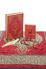 Luxe rode cadeauset met een engels/arabische koran en parfum - Islamboekhandel.nl