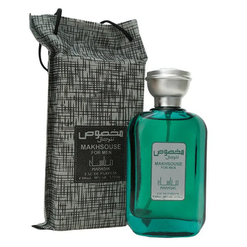 Emeralgreen glazen fles makhousse eau de parfum voor mannen van mahasin met zilveren dop en label manasik makhsouse grey