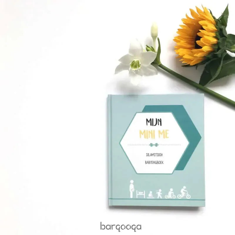 Mijn mini me -jongen (Islamitisch babydagboek) - Islamboekhandel.nl