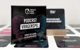 Zwart rechthoekig podcast speldoos met gestileerde microfoon en witte tekst podcast vragen spel voor minuut voor allah