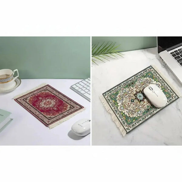 Muismat met perzisch tapijtdesign in rood en groen met geornamenteerde franjes en tapijtachtige uitstraling