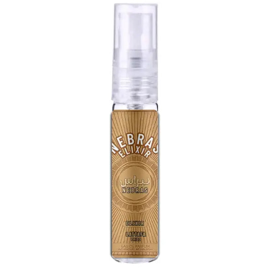 Een strak transparant spuitflesje met een goudkleurig label van nebras elixir en een gedetailleerd zonnestraalontwerp