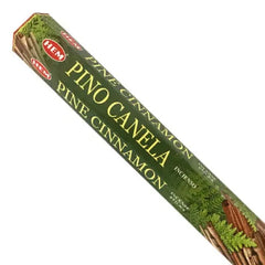 Groene verpakking van Pijnboom Kaneel Wierookstokjes met Pine Cinnamon label