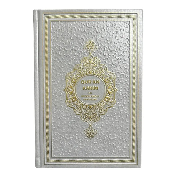 Quran kerim met nederlandse vertaling lichtgrijs met zilver en goudrijke gebonden kaft en gegraveerde bloemmotieven