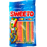 Een levendige blauwe verpakking van sweeto rainbow belts met kleurrijke zure regenboogstroken en een speels cartoonfiguur halal snoep 80g