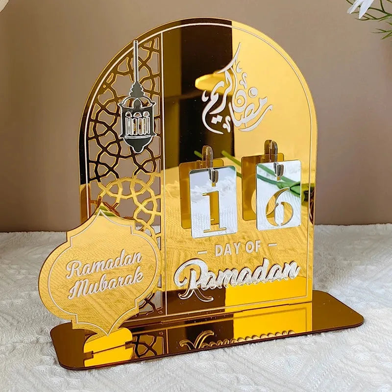 Decoratieve gouden Ramadan aftelkalender acrylaat met geometrische patronen en kalligrafie