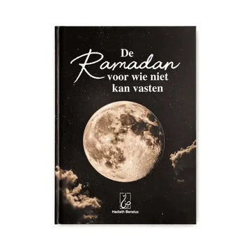 Zwart hardcover boek de ramadan voor wie niet kan vasten met volle maan en witte handgeschreven tekst door hadieh berelux