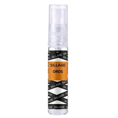Clear plastic spray bottle met Riffs Parfum Sillage Oros label voor blijvende indruk