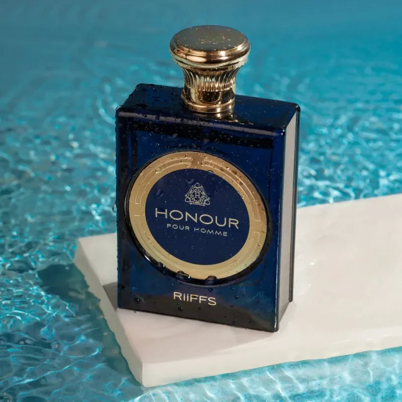 Darkblauwe Riiffs Honour Edp fles met gouden dop en label voor een luxe geur