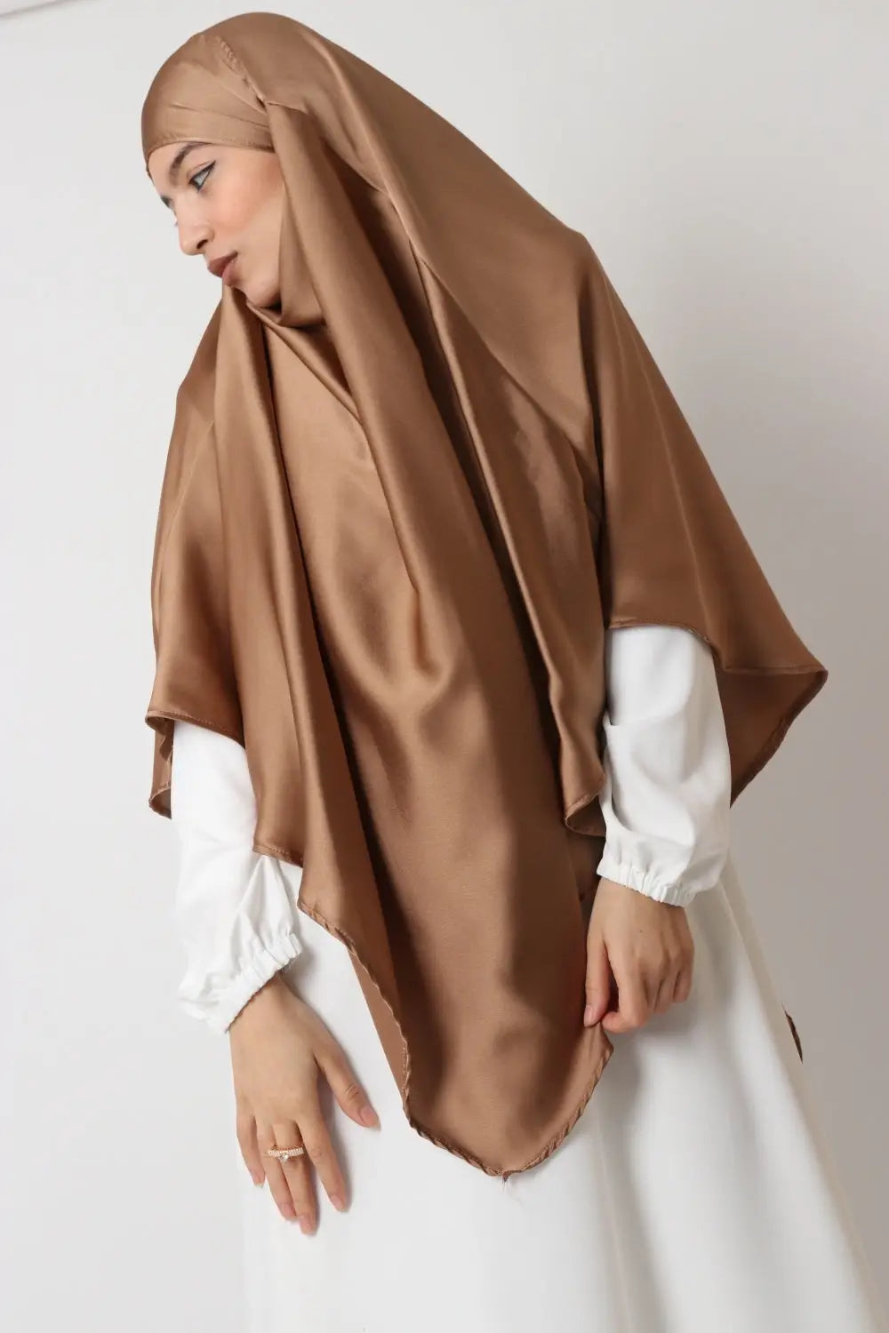 Satijnen Khimar - Islamboekhandel.nl