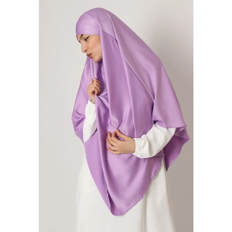 Lavendel satijnen khimar met franje en witte binnenlaag