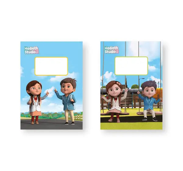Twee a5 schriften van hadieth studio met illustraties van kinderen buiten staand en op een schommel