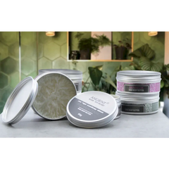 Assorted shea body butter tins met geranium olie voor aromatherapy shea en shea body gebruik