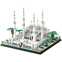 Witte en gouden Lego moskee Sheikh Zayed met minarets en palmbomen