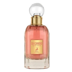 Roze parfumfles met gouden dop en SO CANDID label uit de bloemige parfum geurfamilie