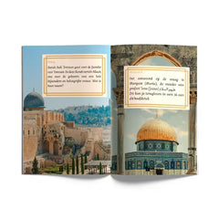Open boek met afbeeldingen van religieuze gebouwen voor Verzen uit de Qur’an volume 1