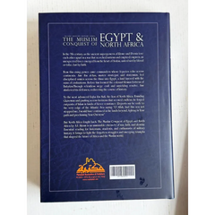 Donkerblauw hardback boek the muslim conquest of egypt and north africa met gouden letters en klein embleem onderaan