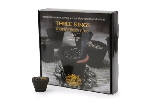 Three Kings Wierookkorrels in een kuipje van kool 12 stuks - Islamboekhandel.nl