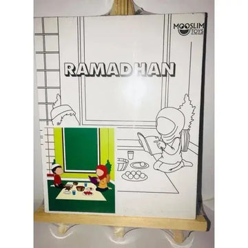 Wit ramadan kleurboek met zwarte lijntekeningen en groene inset afbeelding met mooslim toys logo voor verfset 5 zuilen