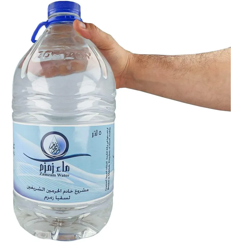 Fles van vijf liter authentiek Zamzam water uit Saudi-Arabië, origineel en zuiver