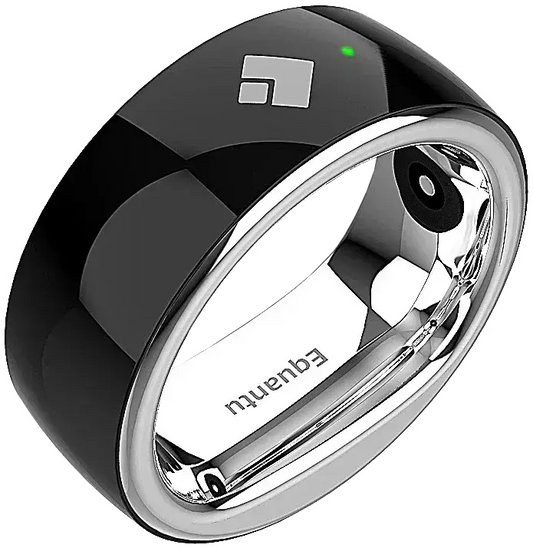 Zikr smart ring QB708 in zwart en zilver met een glanzende afwerking en groen indicatorlicht voor gebedstijden en tasbih