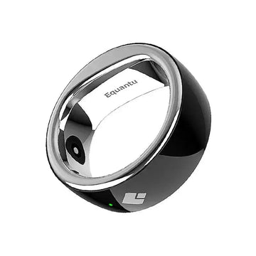 Zikr smart ring QB708 een zwarte en zilveren equantu ring met gepolijste metalen band en ingebouwde sensor voor gebedstijden en tasbih